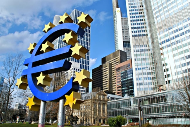 Framsidan av Europeiska centralbankens huvudkontor i Frankfurt